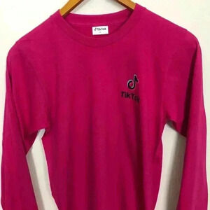 Tik Tok Unisex Pink Small Long Sleeve Pullover